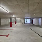 Urban Premium Living 아파트