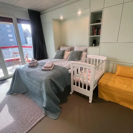 Urban Premium Living Apartment